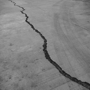 fault crack tectonics earthquake