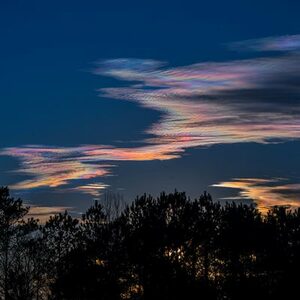 iridescence clouds