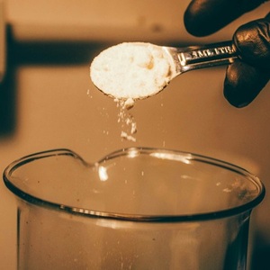 beaker baking soda