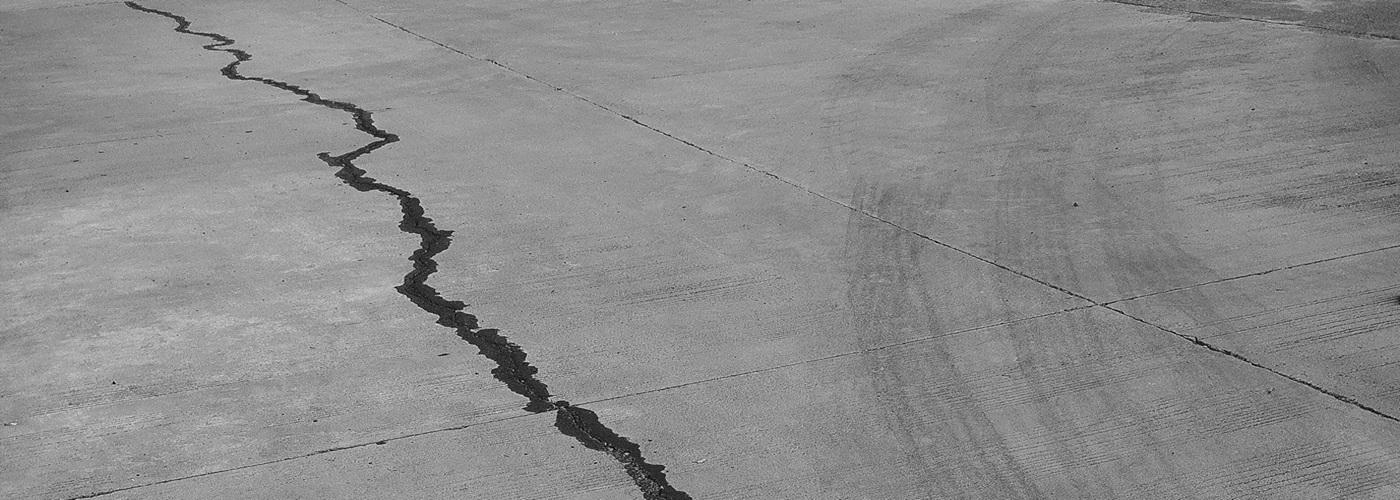 crack earthquake fault